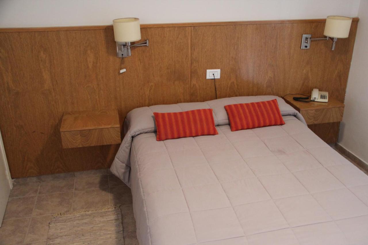 Motel A.C.A. Cipolletti Extérieur photo